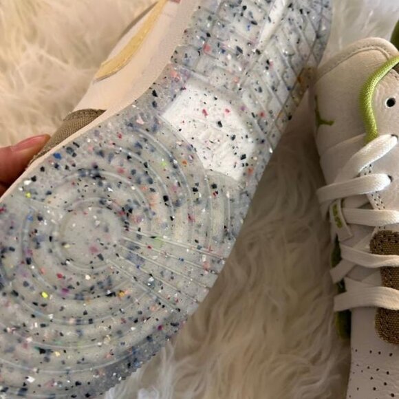 RESERVED Air Jordan 1 low - Picture 4 of 6